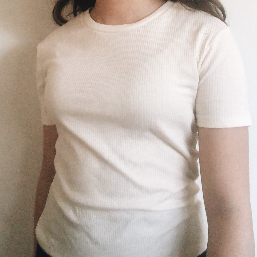 yellow/cream shirt
